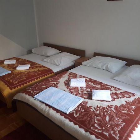 Guest House & Restaurant Adriatic เคล็ค ภายนอก รูปภาพ