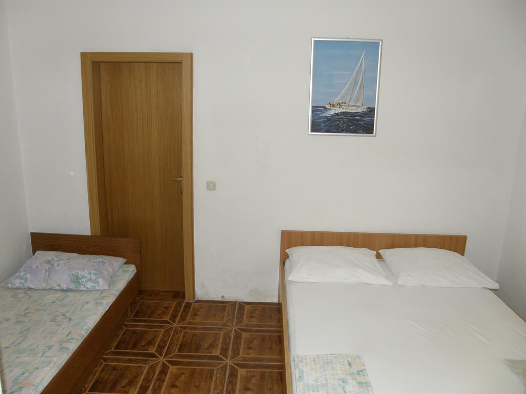 Guest House & Restaurant Adriatic เคล็ค ภายนอก รูปภาพ