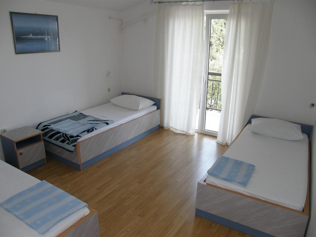Guest House & Restaurant Adriatic เคล็ค ภายนอก รูปภาพ