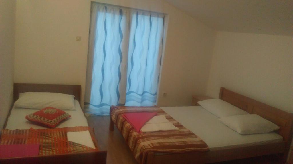 Guest House & Restaurant Adriatic เคล็ค ภายนอก รูปภาพ